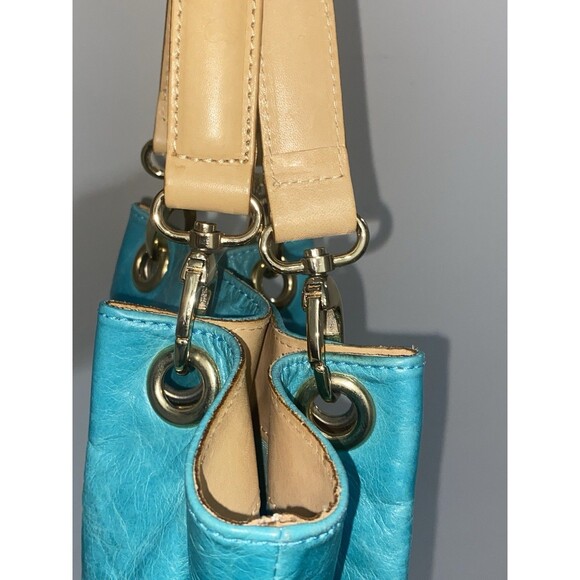 Turquoise leather Maurizio Taiuti bucket handbag Gold hardware - Picture 12 of 16